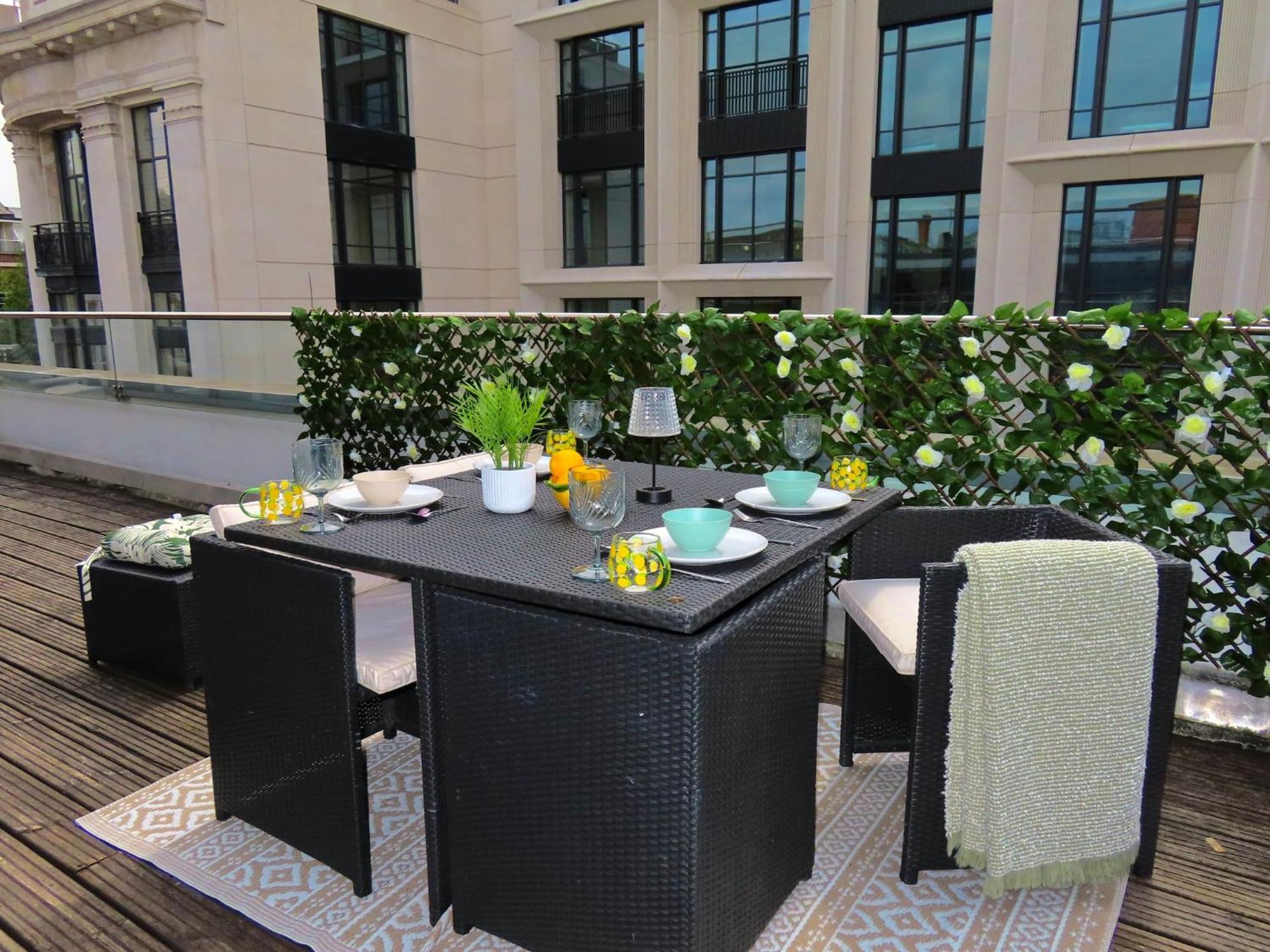 Spacious 3-Bed 3-Bath Luxury Apartment With Balcony Hyde Park Londres Exterior foto